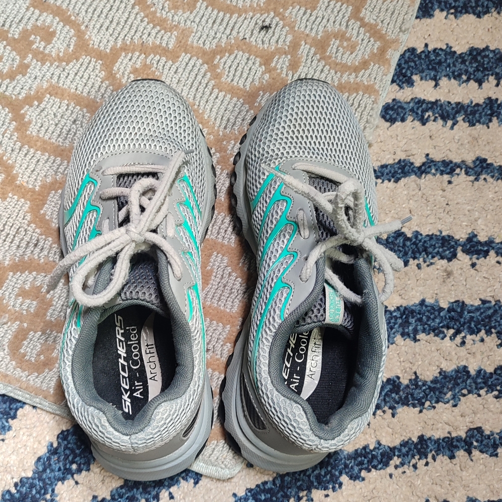 Skechers Women’s Athletic Sneakers Size 6.5 Gray Teal Air-Cooled Memory Foam